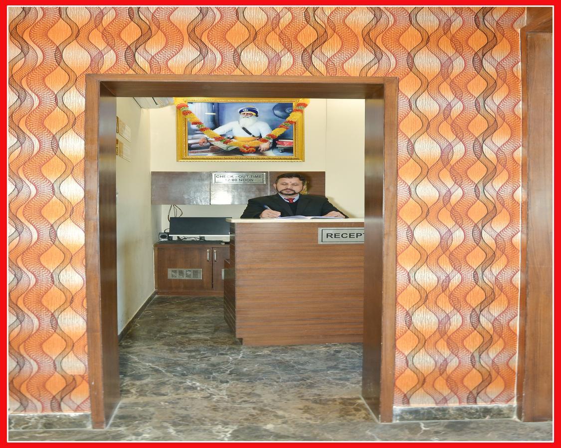 Hotel Temple Inn Amritsar Exterior foto
